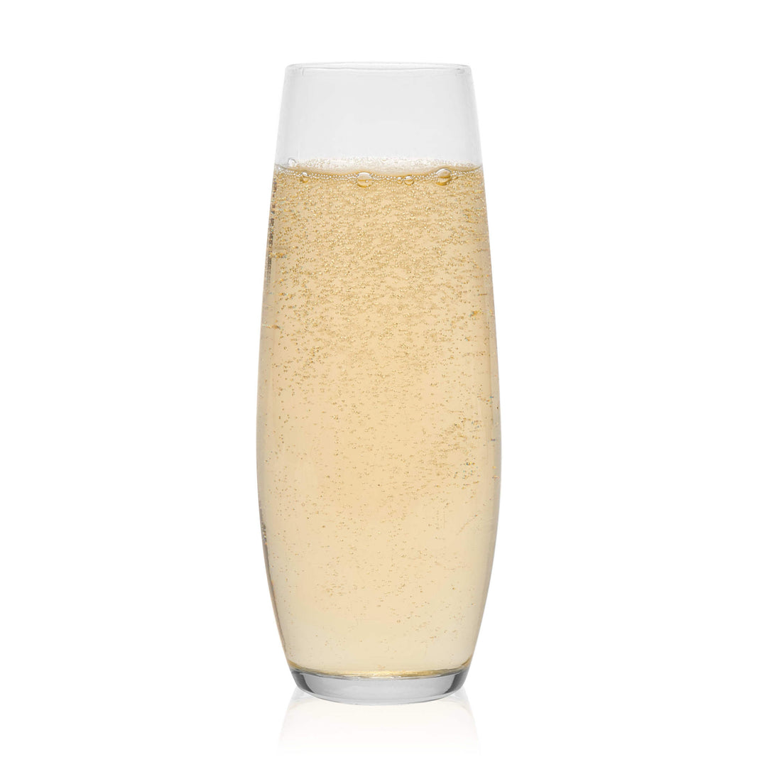 Elongated and slender bowl preserves bubbles, resulting in more effervescent drinks