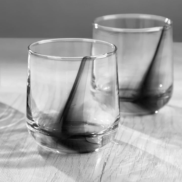 Made from high-quality glass that resists clouding and maintains its brilliance through frequent use.