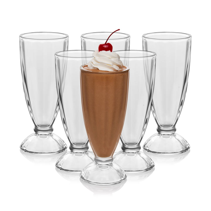 Time travel back to a classic ice cream parlor with these large glasses