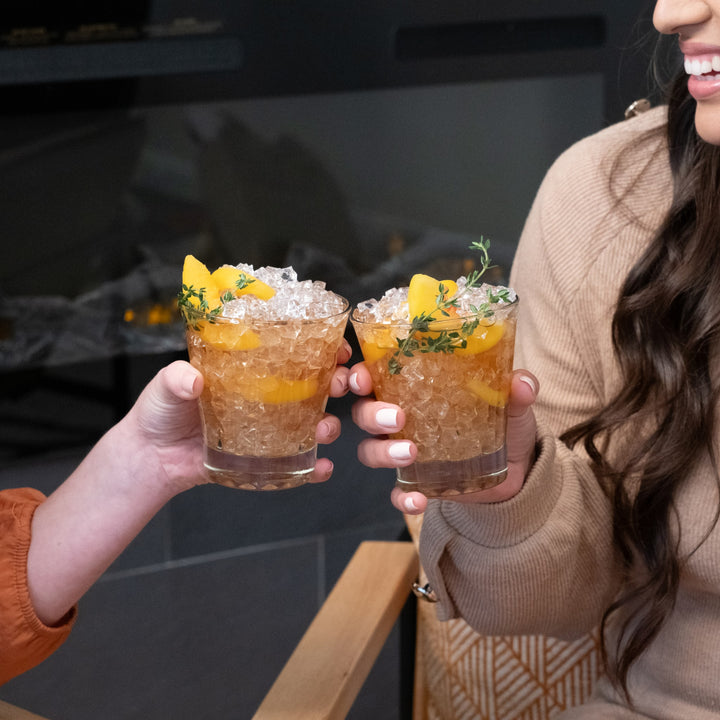 Starburst base: Adds a decorative touch that reflects light beautifully through your beverage.