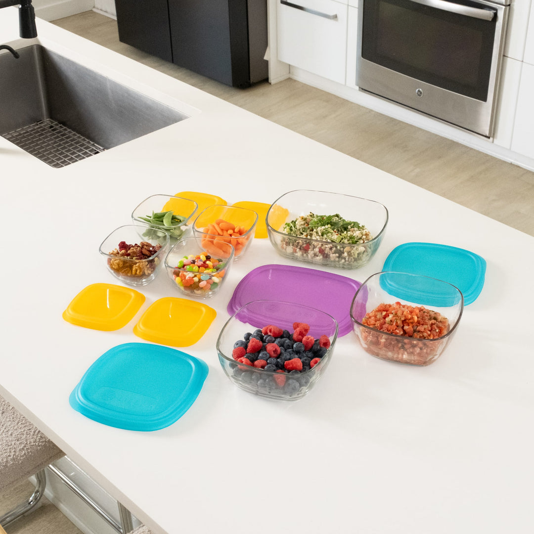Multifunctional set minimizes the number of dishes you need and helps you cheat cleanup.