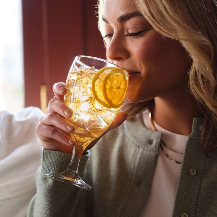 Includes 12, 16.25-ounce goblet glasses (3.125-inch diameter by 7-inch height)