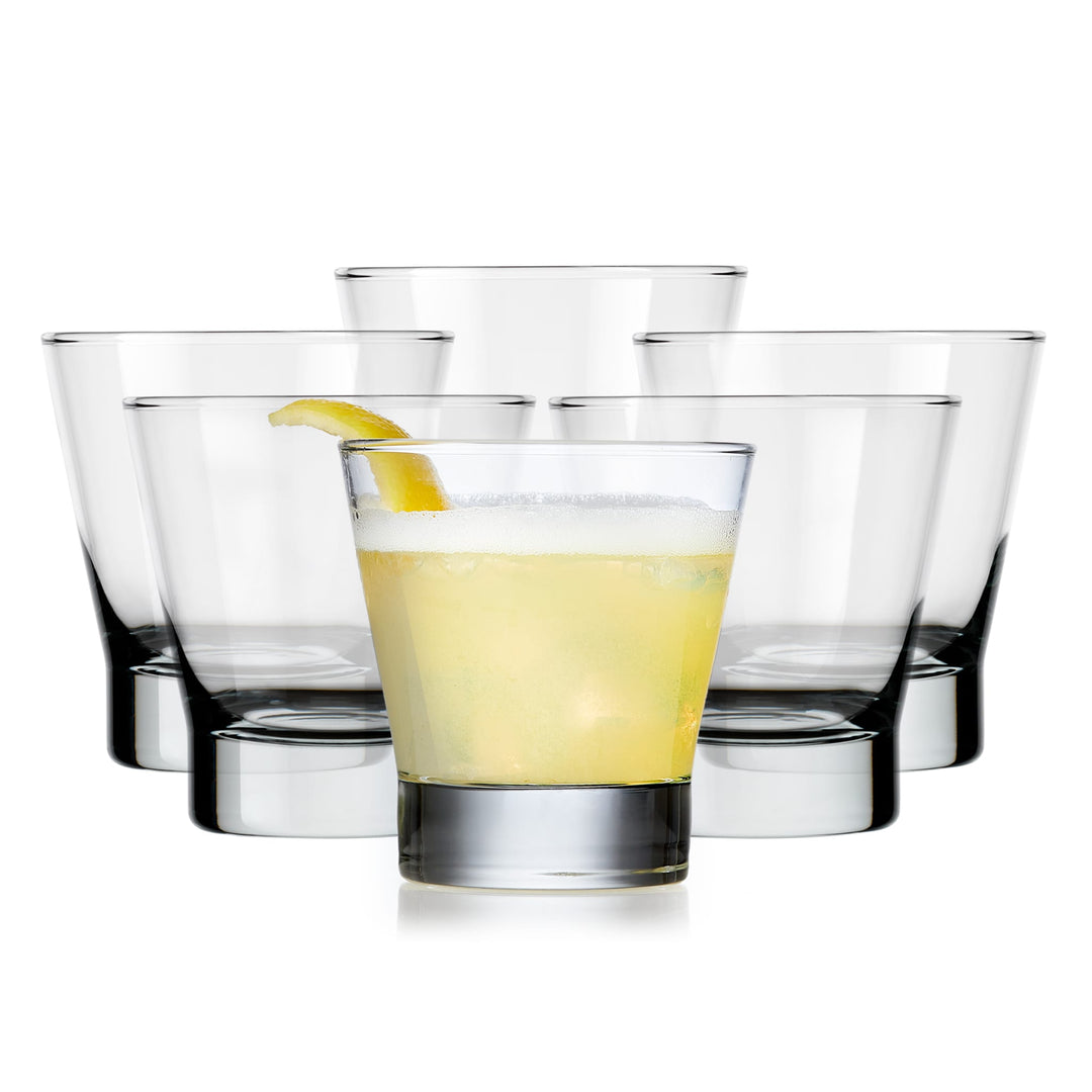 Double old fashioned glass is suited for craft beverages, sodas and other drinks on the rocks