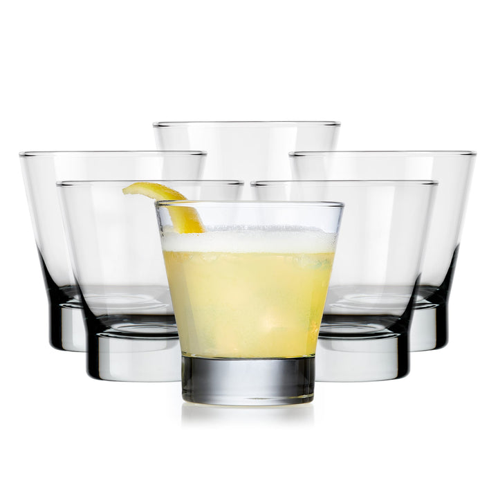 Double old fashioned glass is suited for craft beverages, sodas and other drinks on the rocks