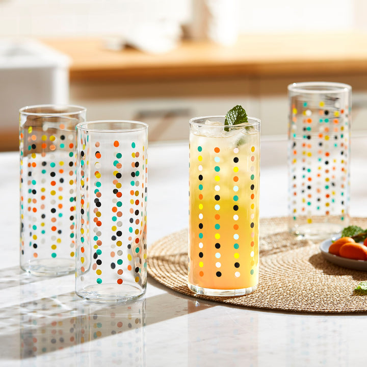 Use for everyday beverages like water and juice, or to serve up tea and lemonade to guests