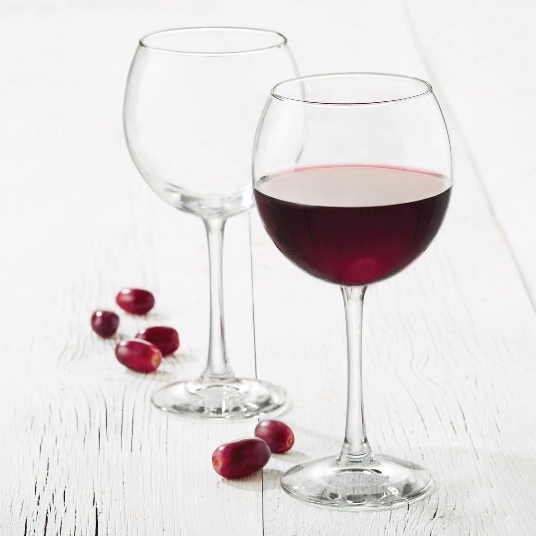 Includes 8, 18.25-ounce red wine glasses (4-inch diameter by 8.25-inch height)