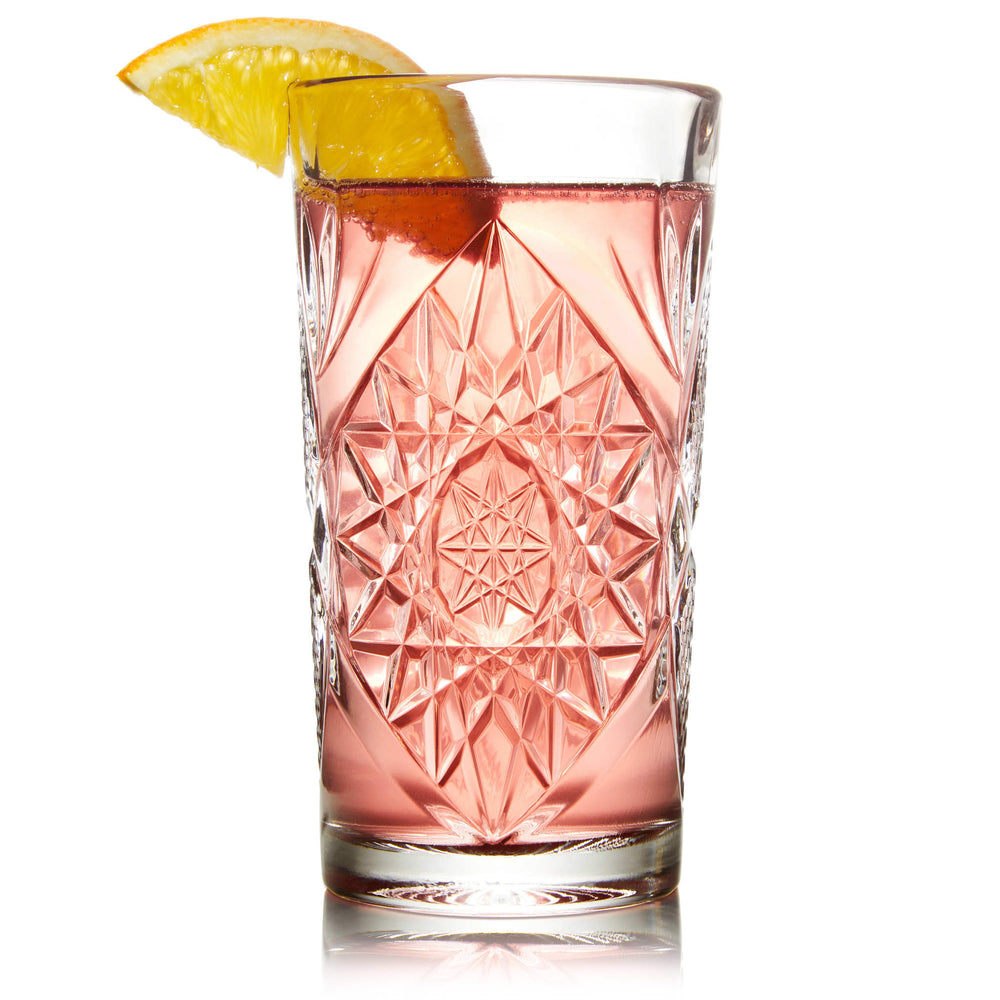Serve cocktails, soda and non-alcoholic mixed drinks in this hi-ball glass featuring classic hob and star design