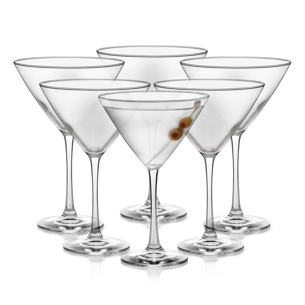 Generous capacity of the classic triangular martini bowl keeps every guest satisfied