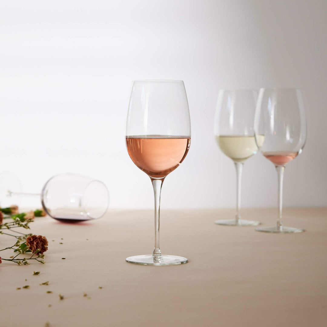 Shaped to equally accentuate a variety of wine varietals — from Cabernet Sauvignon, Merlot, and Shiraz to Chardonnay, Riesling, and Sauvignon Blanc to Rosé